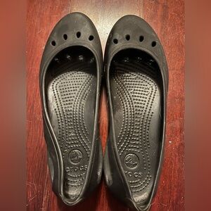 CROCS Black Perforated Flats